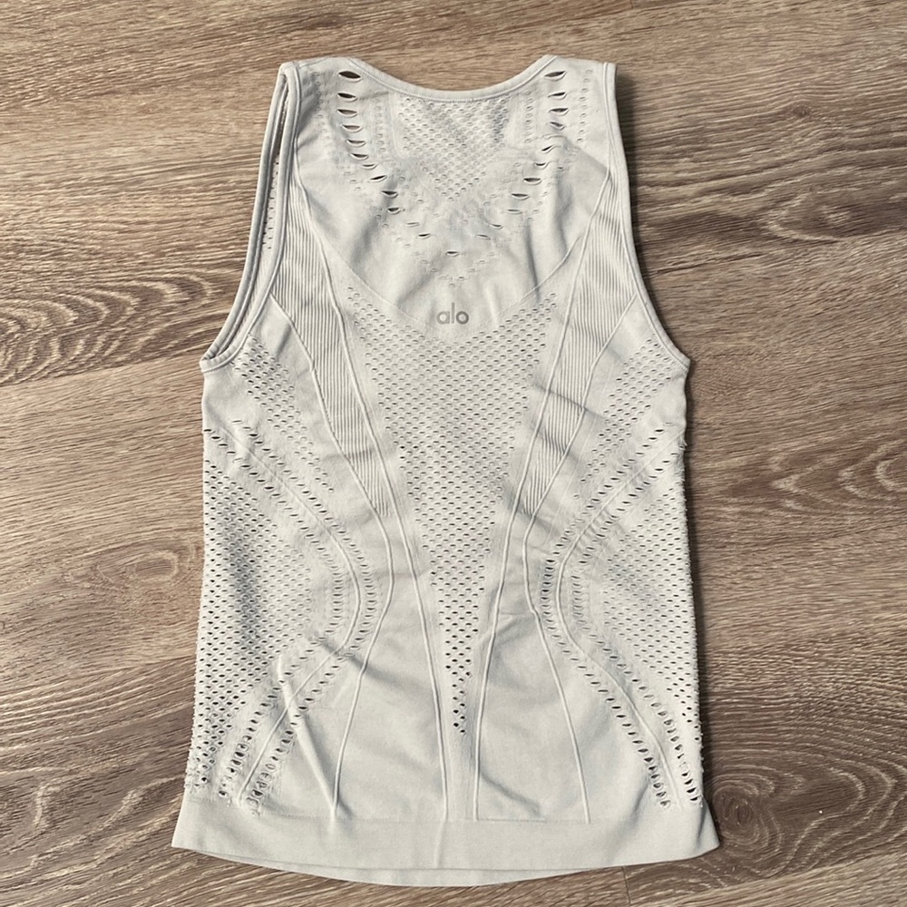 Alo Yoga Super Stretchy Tank Grey Mist S